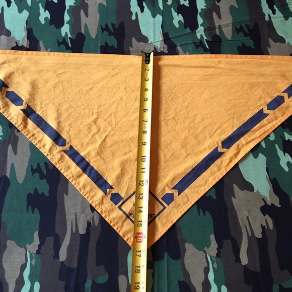 Cub Scouts Neckerchief with Wolf! 🐺 - Picture 5 of 7